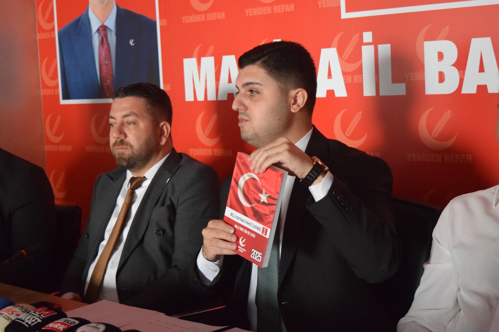 Enes İzci Manisa’nın Ekonomi Gündemini Masaya Yatırdı “Gündemin Ilk Sırasında Üzüm Var” (1)