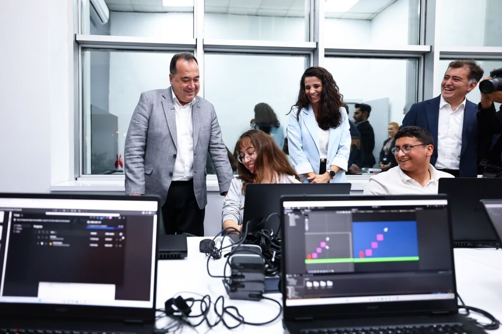 Geleceğin Yazılımcıları Manisa'da Yetişiyor! (6)
