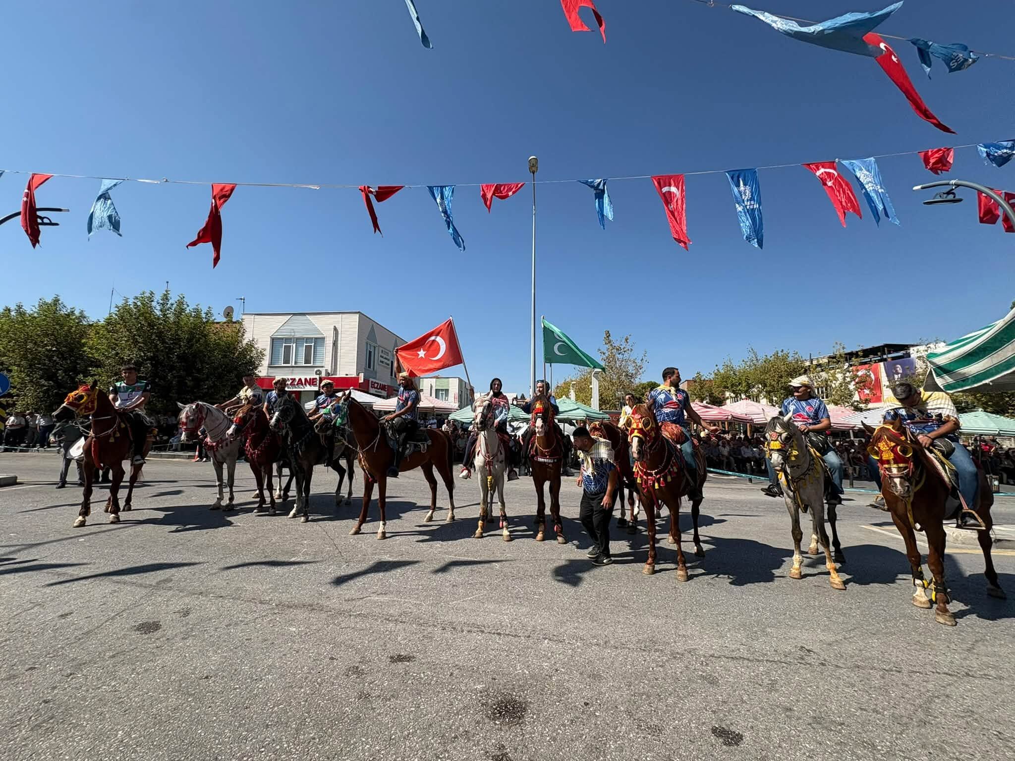 Gördes'in Kurtuluşunun 104. Yılı Coşkuyla Kutlandı! (5)