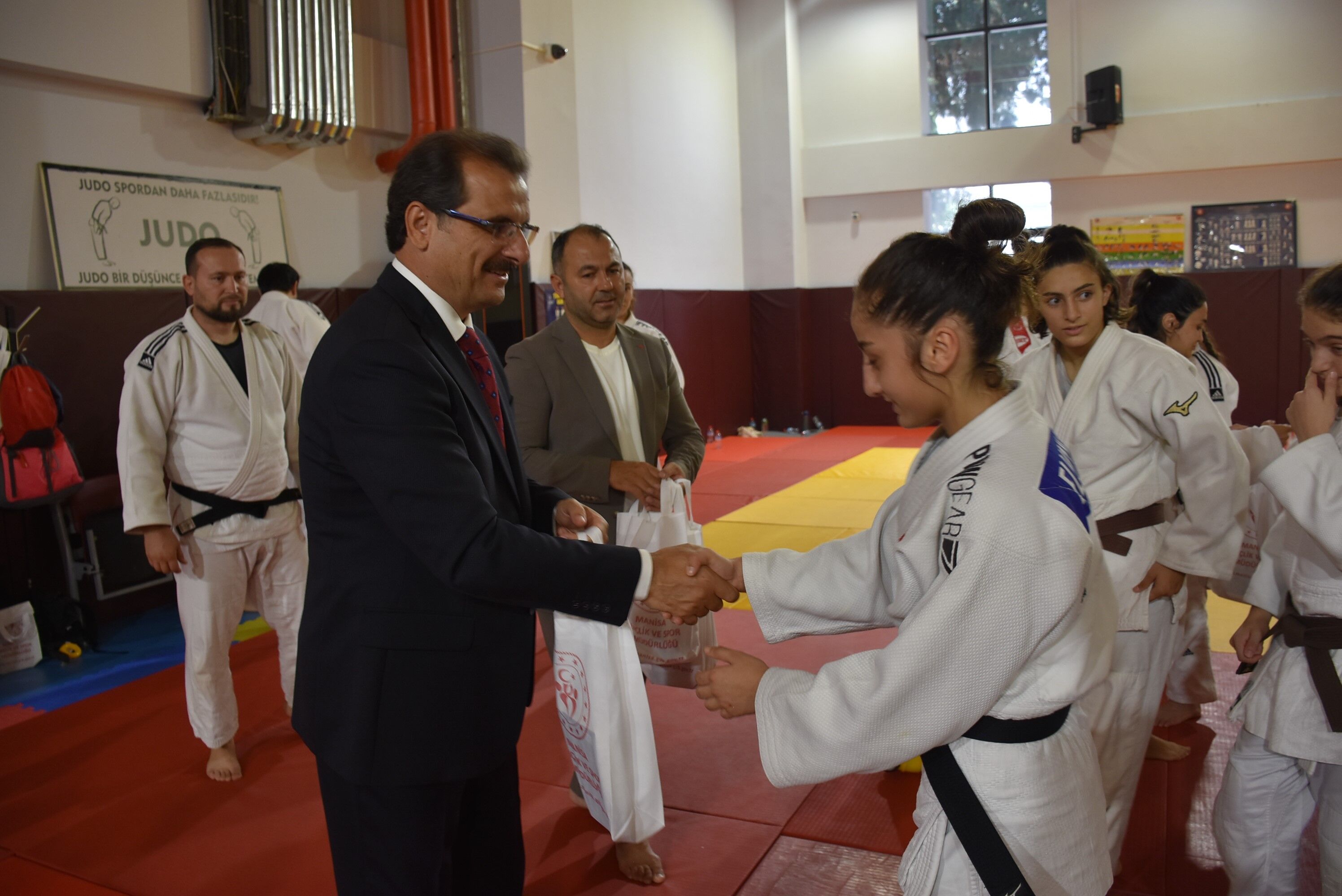 Kaymakam Güldoğan Milli Judocularla Bir Araya Geldi! (2)