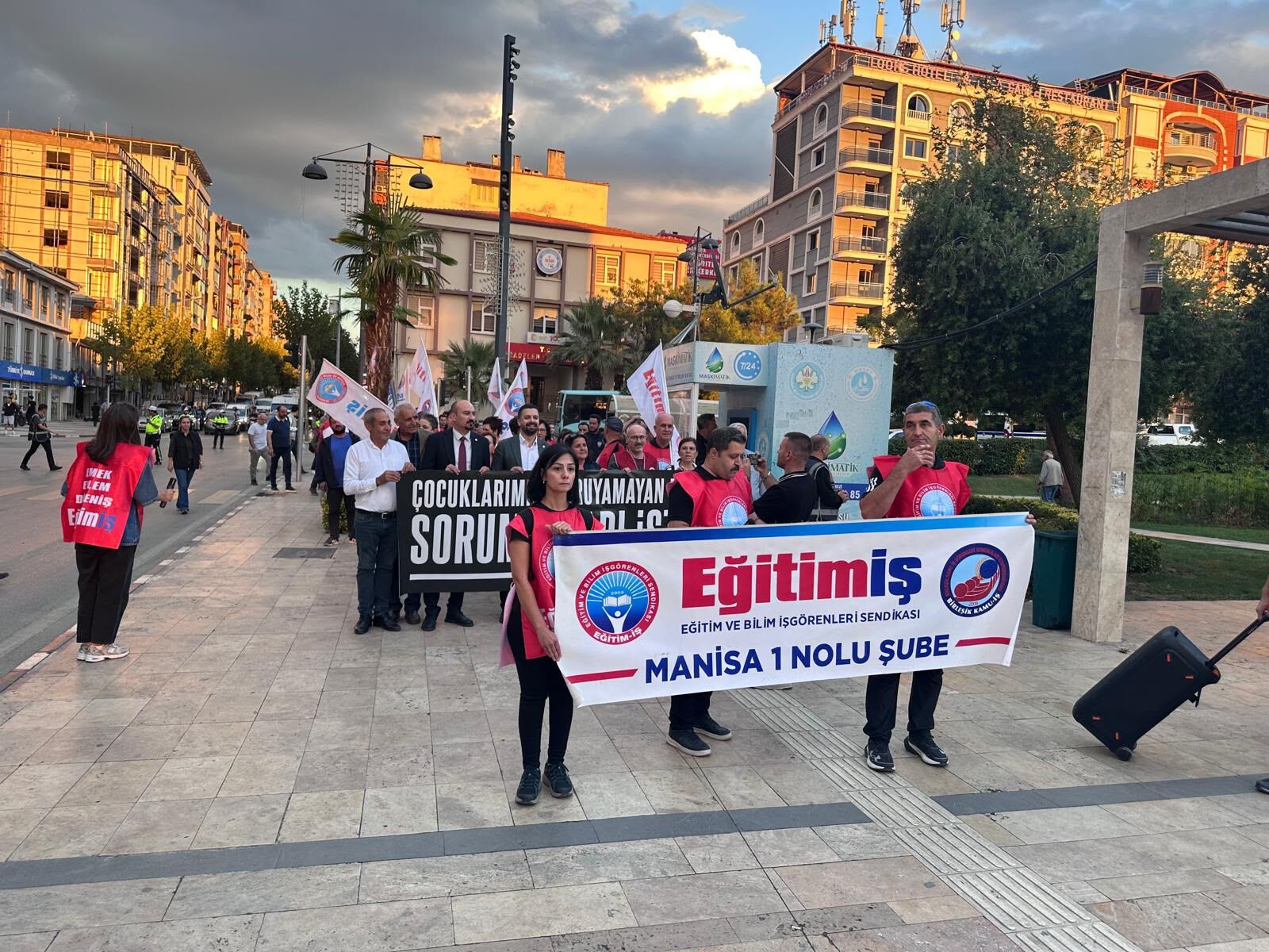 Mani̇sa Eği̇ti̇m İş 2