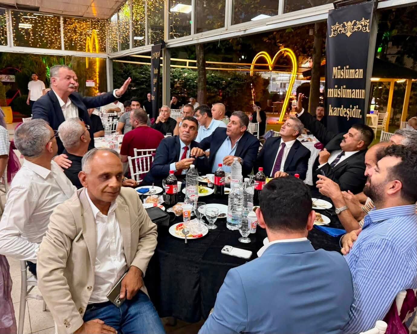 Manisa'da Farklı Siyasi Partiler Ve Stk'lar Aynı Masada Buluştu! (4)