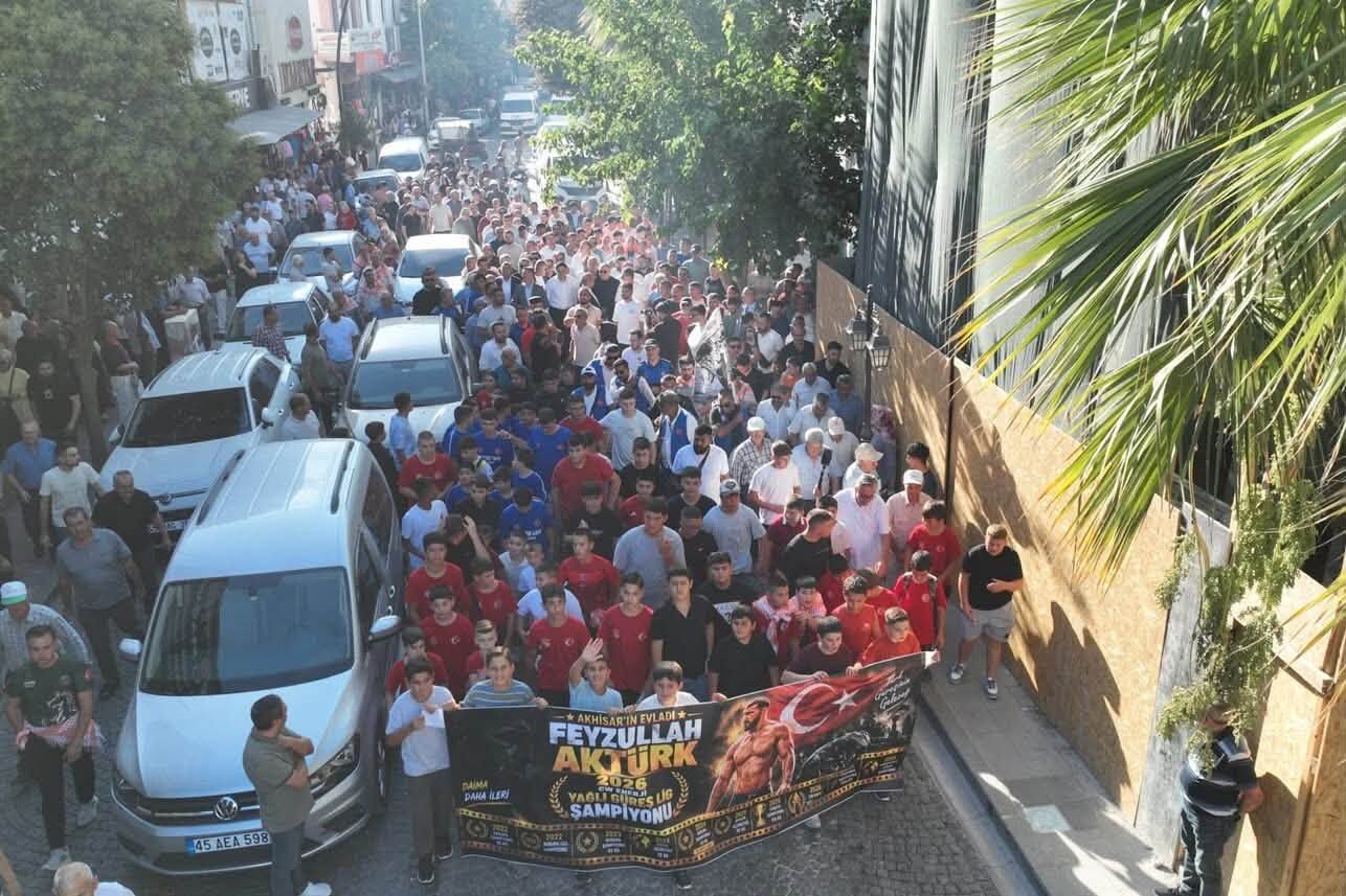 Manisa'da Feyzullah Aktürk Coşkuyla Karşılandı! (2)