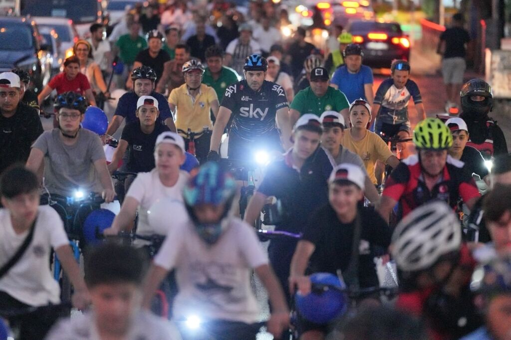 Manisa’da Pedallar Temiz Çevre Ve Sağlıklı Yaşam Için Çevrildi! (2)