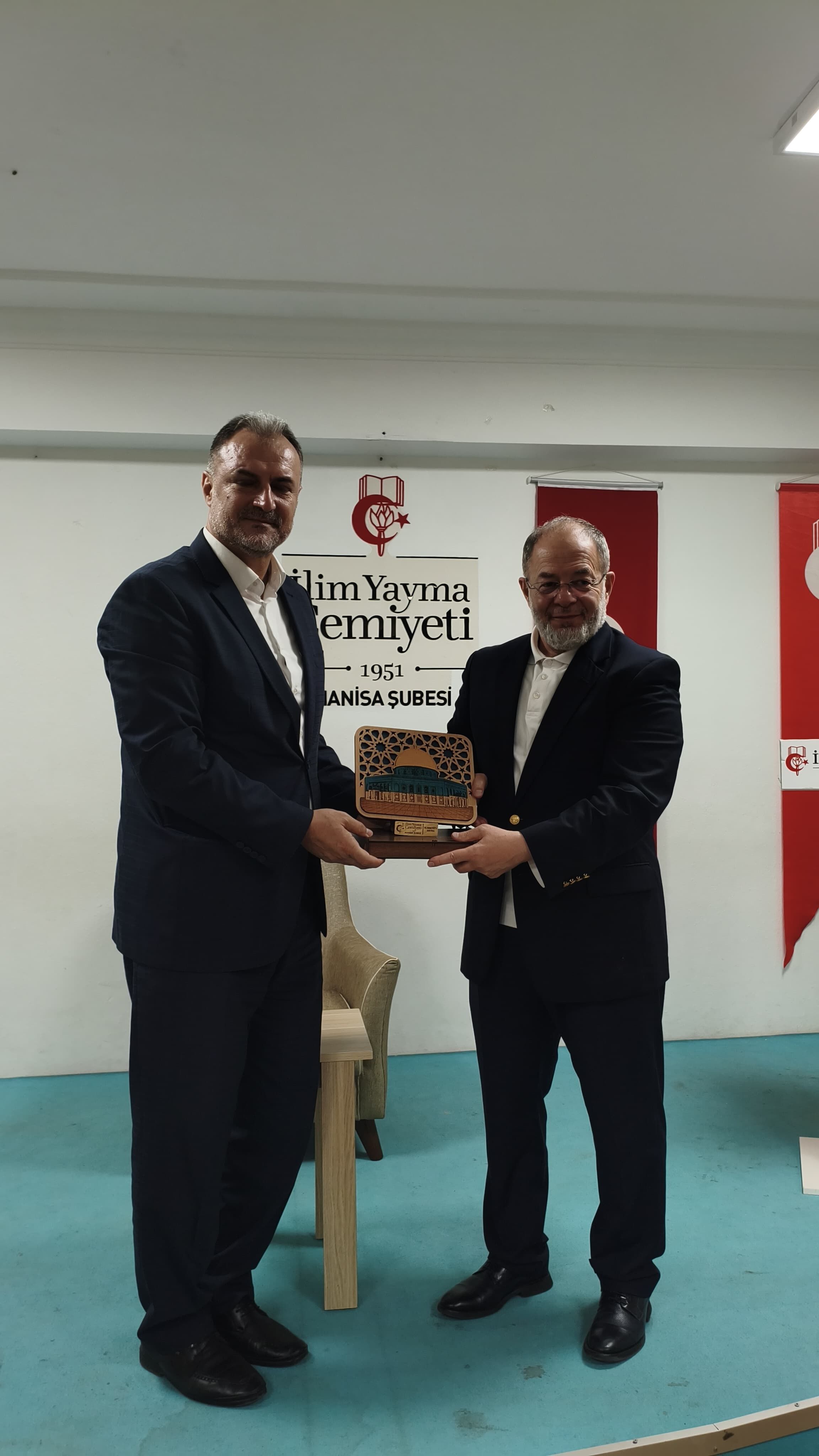 Recep Akdağ, Manisa’da Öğrencilerle Buluştu (2)