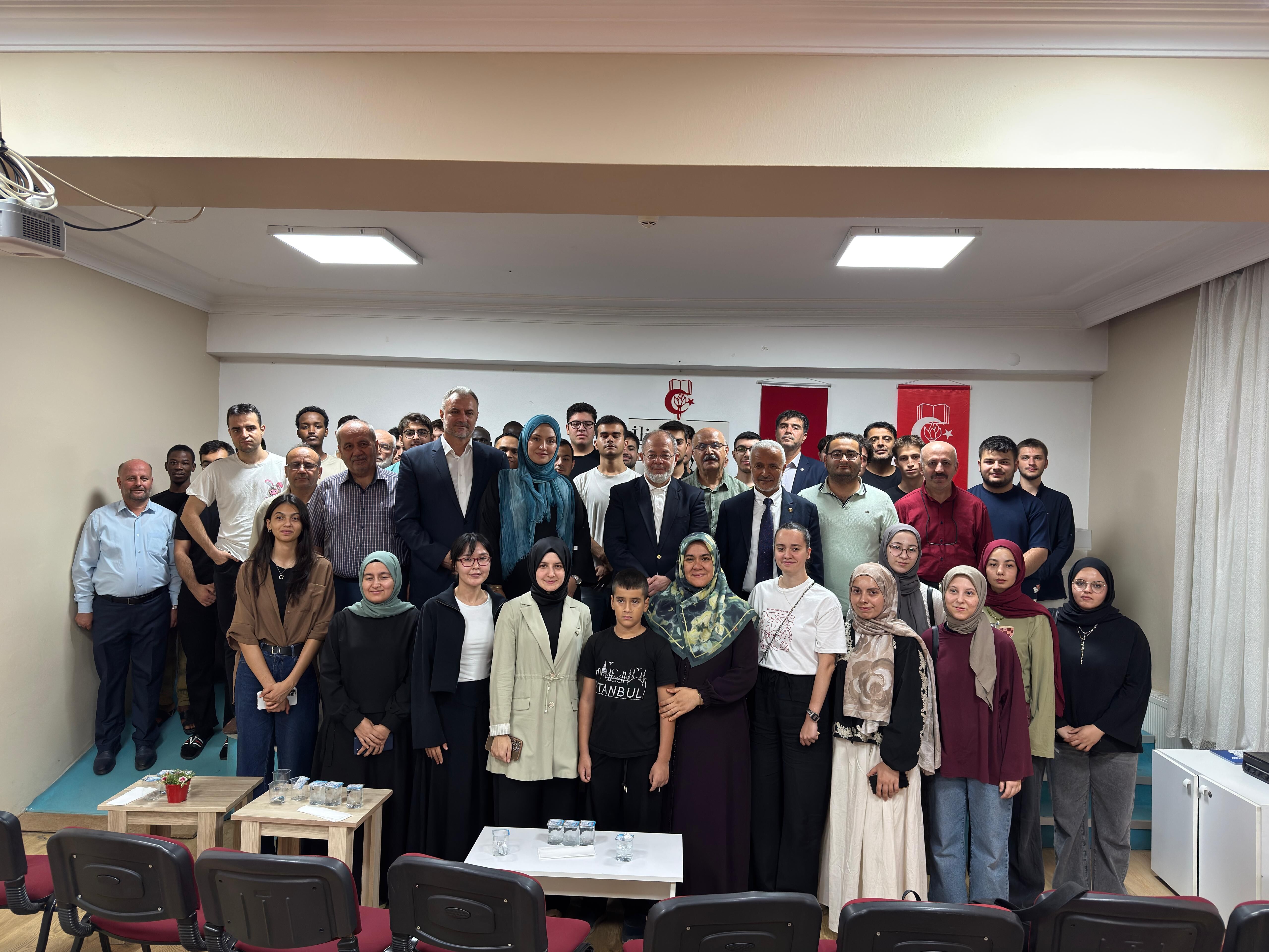 Recep Akdağ, Manisa’da Öğrencilerle Buluştu (4)