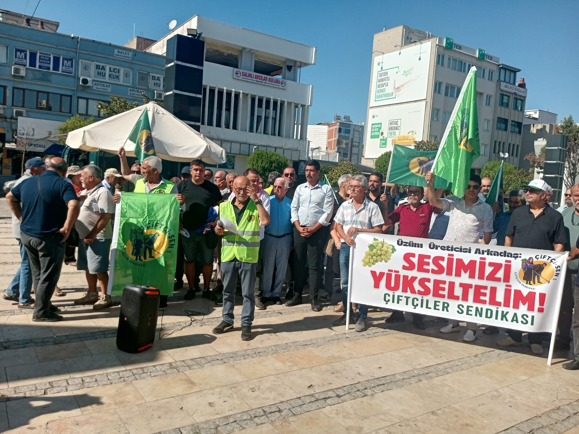 Salihli De Üzüm Üreticilerinin Sorunları Ve Fiyatları Ile Ilgili Basın Açıklaması (1)