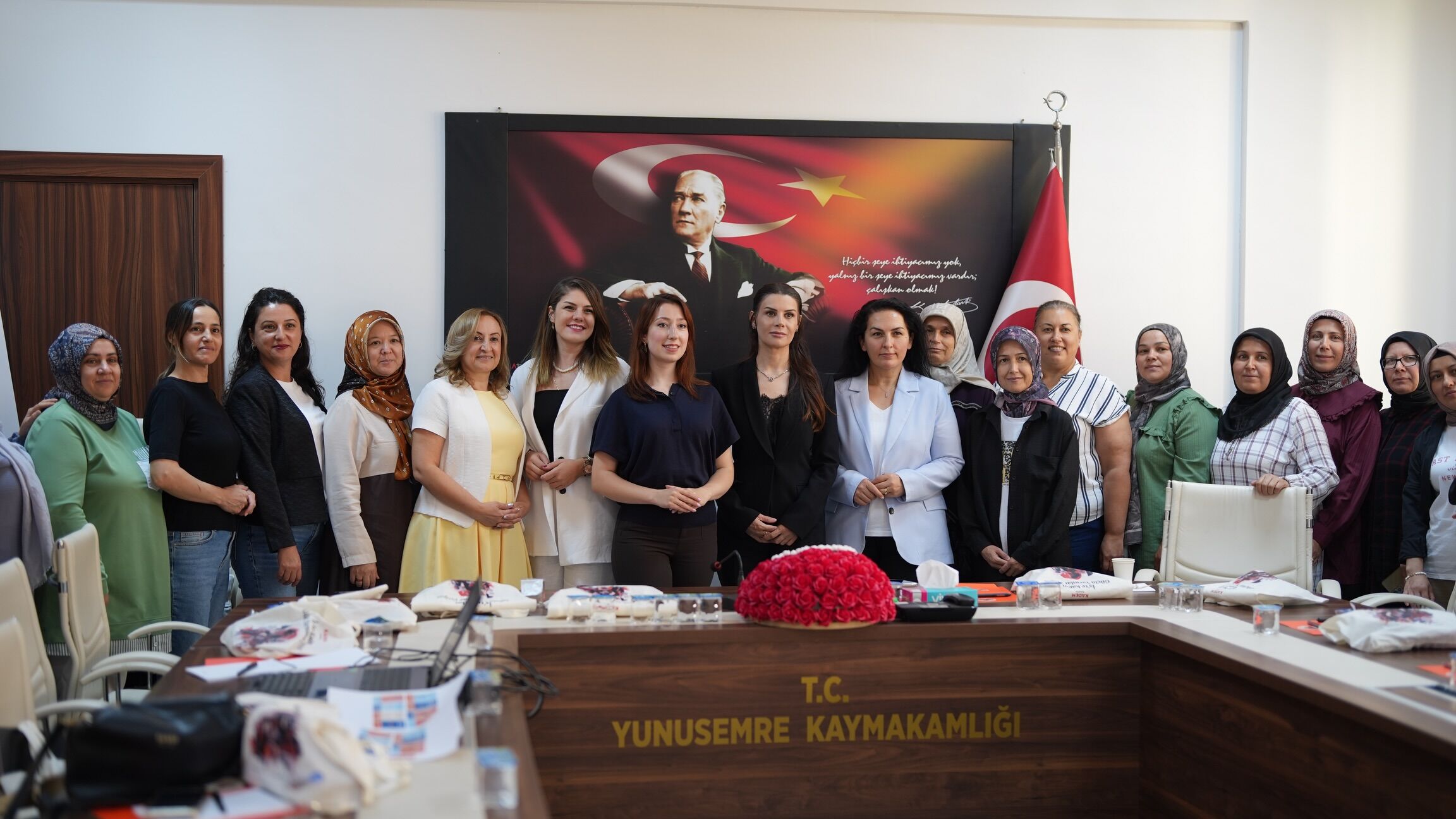 Yunusemre’de “İş’te Kadın Güçlü Yarınlar” projesi başladı-.2.2