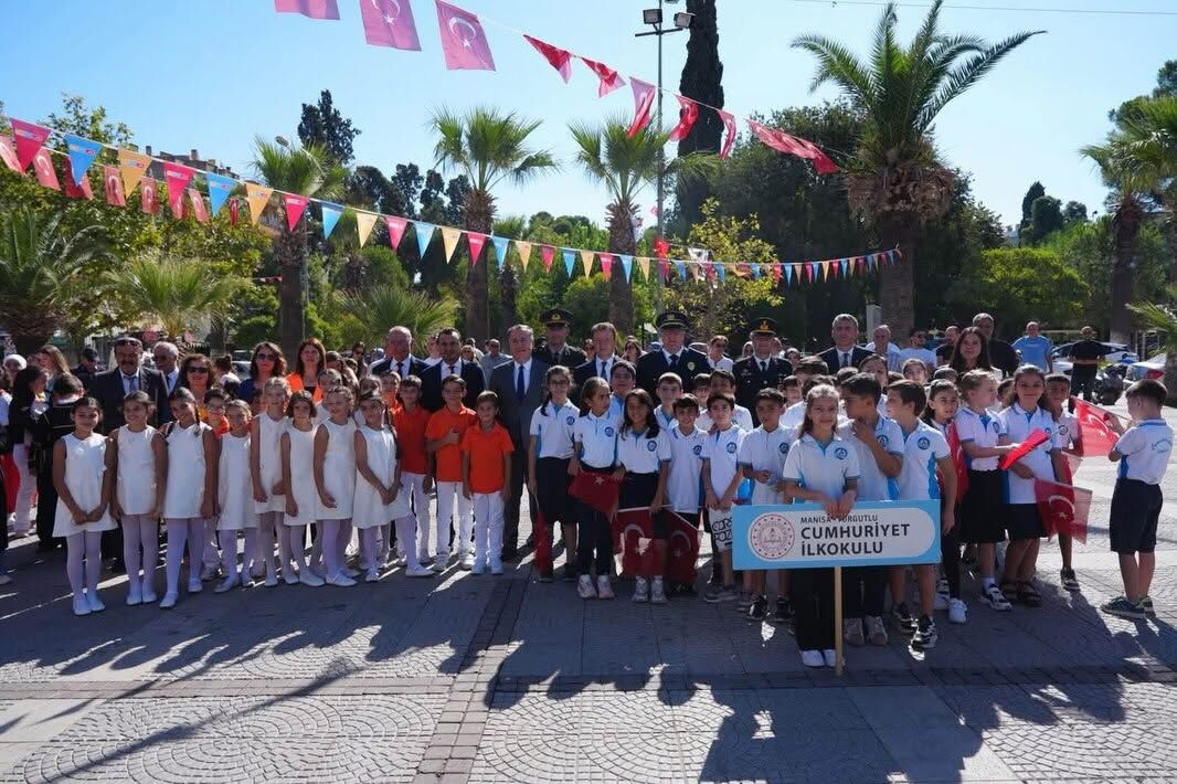 Turgutlu’nun Kurtuluşunun 104. Yılı Coşkuyla Kutlandı (2)