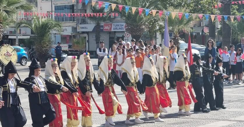 Turgutlu’nun Kurtuluşunun 104. Yılı Coşkuyla Kutlandı (4)