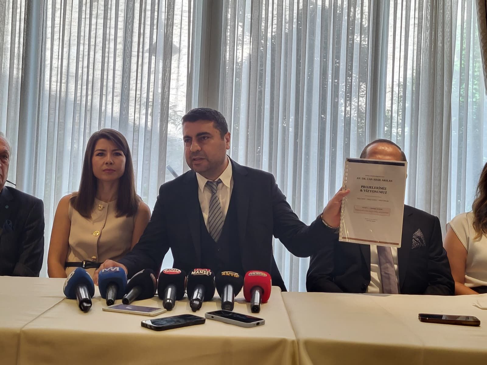 Manisa Barosu Başkan Adayı Can Adar Arslan projelerini açıkladı: “Manisa Barosu’nu hiç olmadığı kadar güçlü yapacağız”-.3.1