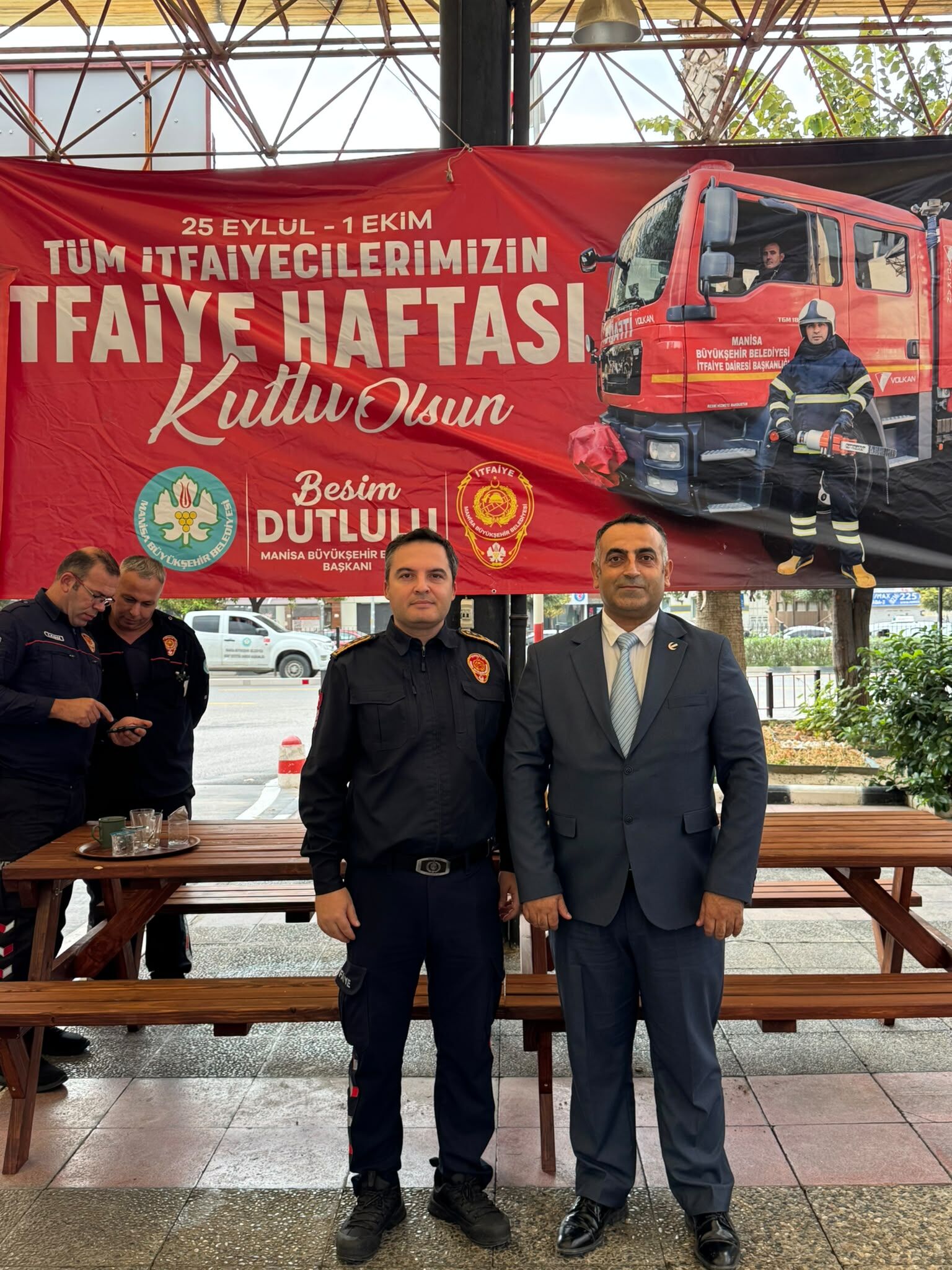 Yeniden Refah Partisi Şehzadeler'den İtfaiye Haftası’nda Anlamlı Ziyaret (2)