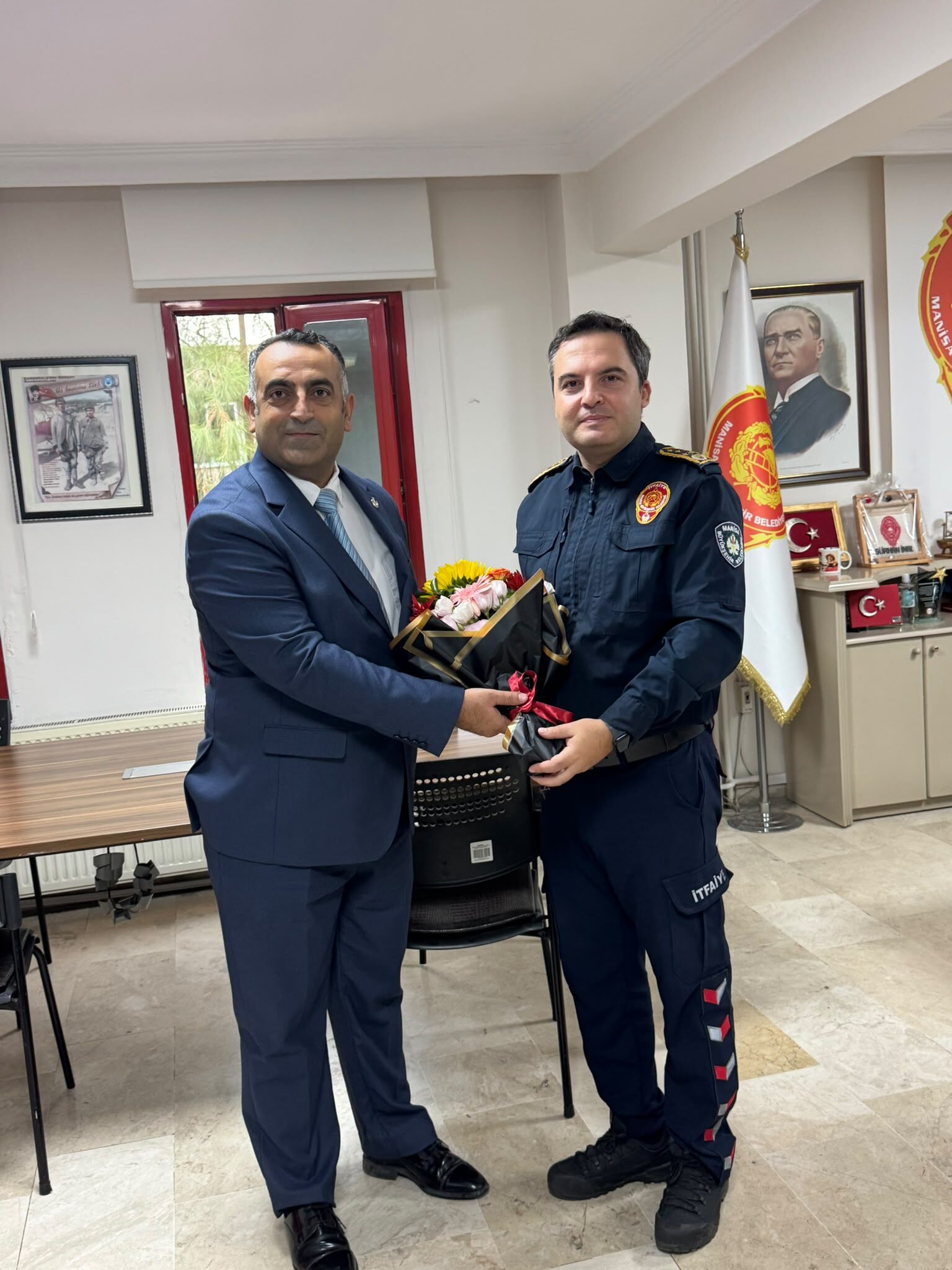 Yeniden Refah Partisi Şehzadeler'den İtfaiye Haftası’nda Anlamlı Ziyaret (4)