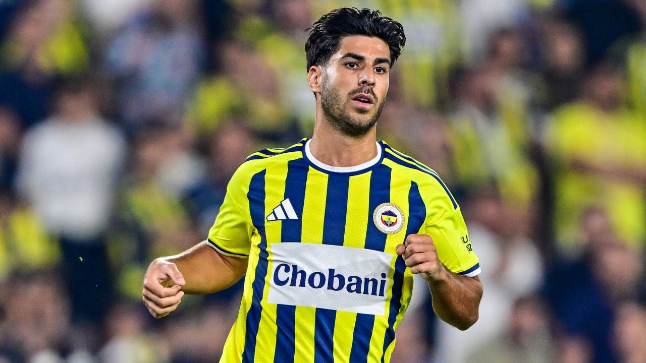 Fenerbahçe'nin yıldızından kötü haber! Ameliyat olacağı açıklandı-.12