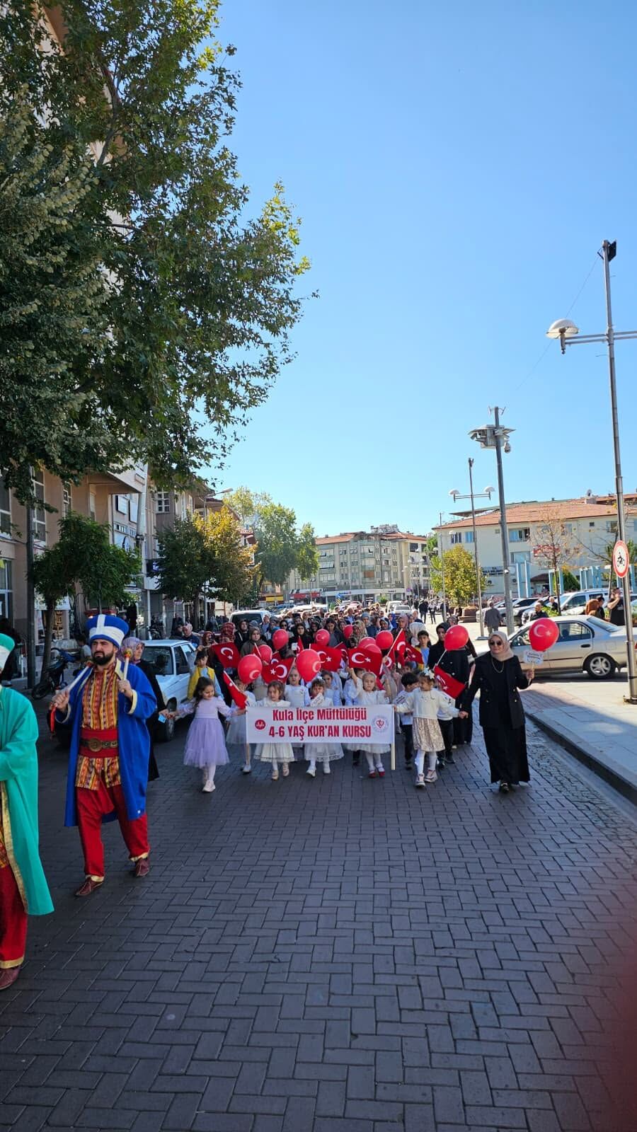 Manisa’da minik öğrenciler için 'Bed-i Besmele' geleneğini yaşatan program-.1
