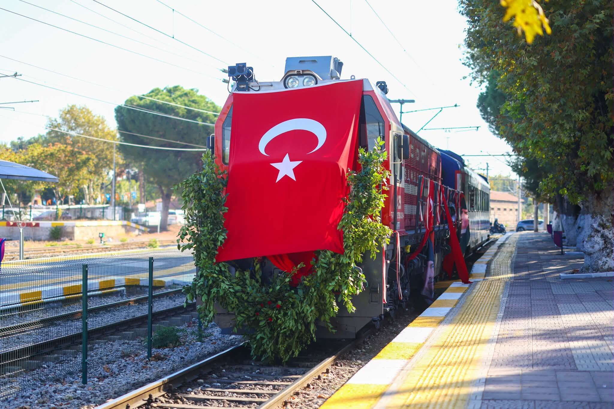 Atatürk’ün Manisa’ya gelişinin 101. yıl dönümü kutlandı!