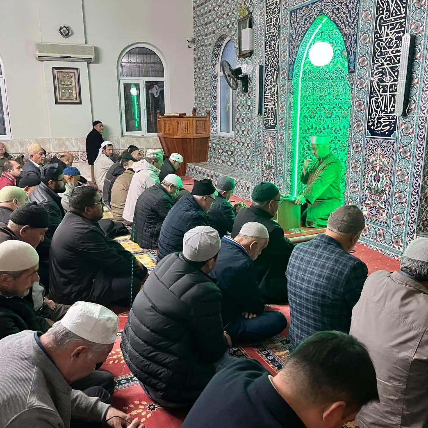 Akhisar’da sabah namazı buluşmasına yoğun ilgi!
