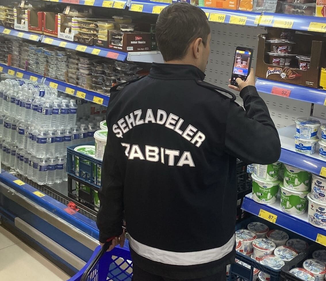 Manisa'da zincir marketlere sıkı denetim-.1