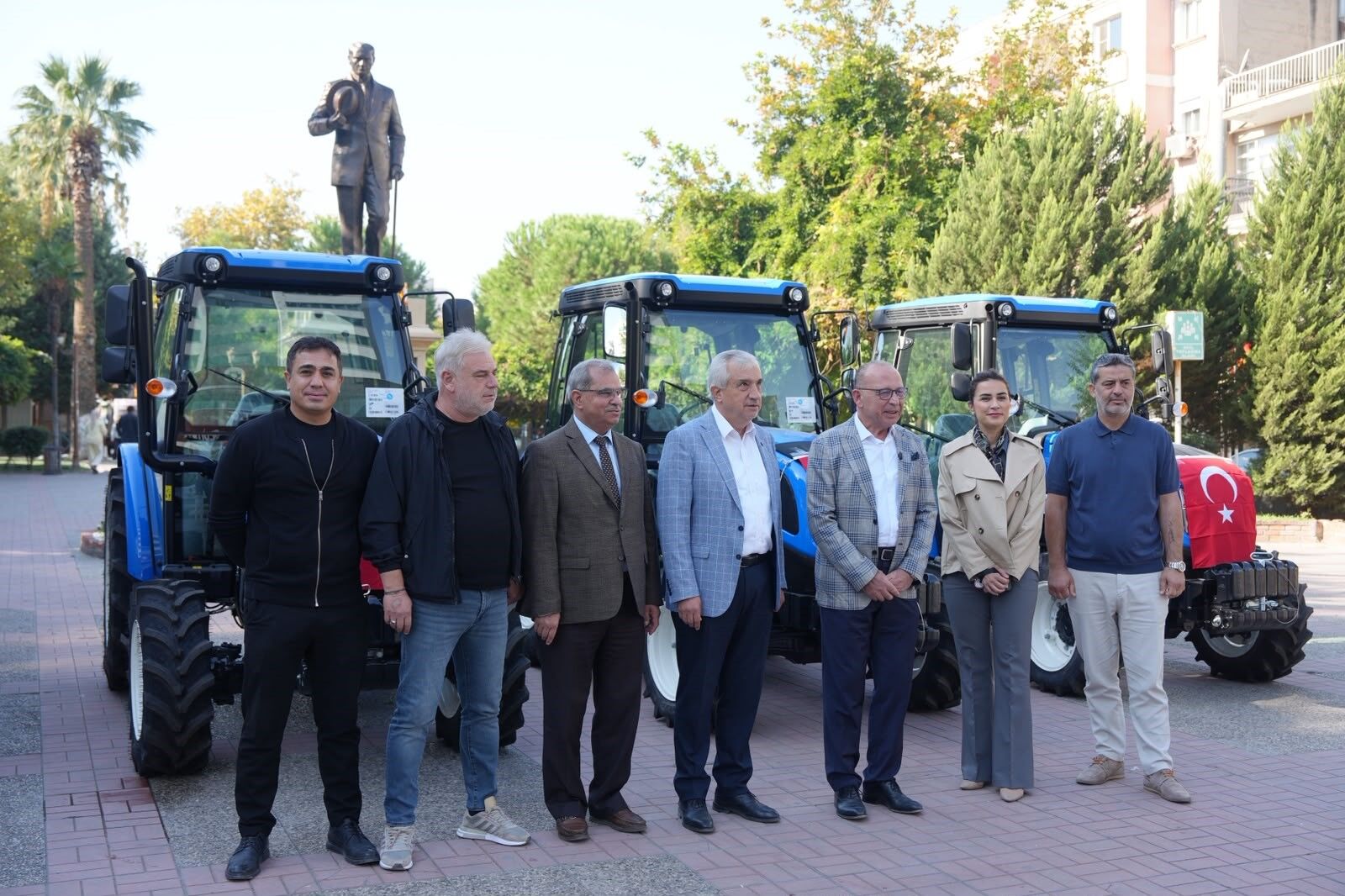 Turgutlu Belediyesi araç filosunu güçlendirdi: 2026’da 8 yeni araç ve iş makinesi-.1