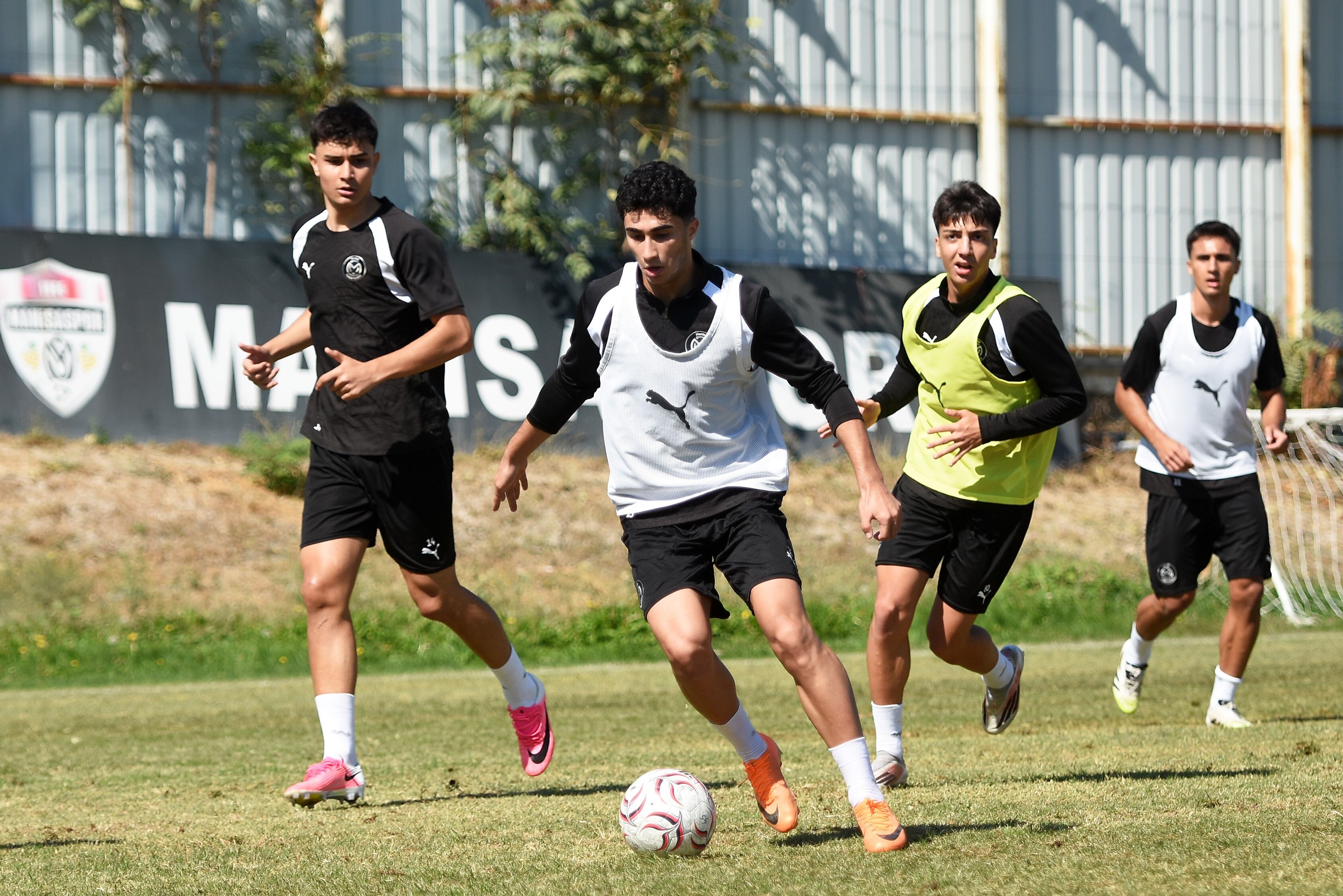Manisa FK, Kayserispor karşısında galibiyet arayacak-.1