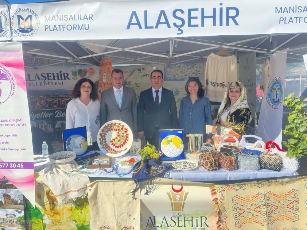 Alaşehir’in yöresel ürünleri İzmir'te tanıtılıyor!