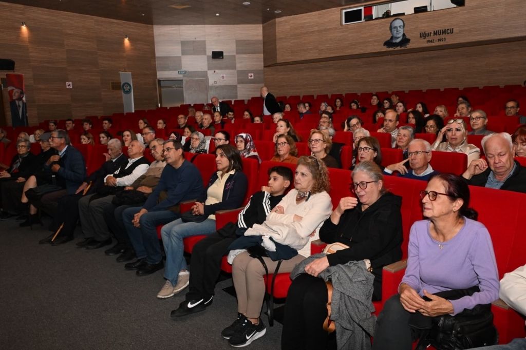 Cumhuriyet’in Emektarları Manisa’da Belgeselle Anıldı (3)