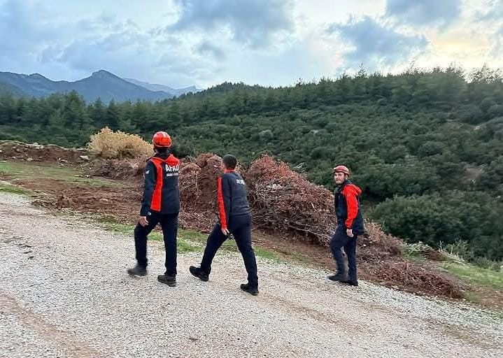 Denizli'de Kayıp Alarmı Çalışmalar Tüm Hızıyla Sürüyor (2)