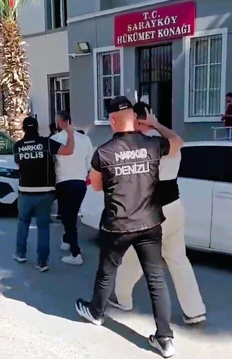 Denizli'de Uyuşturucu Sevk Eden 3 Şüpheli Tutuklandı (1)