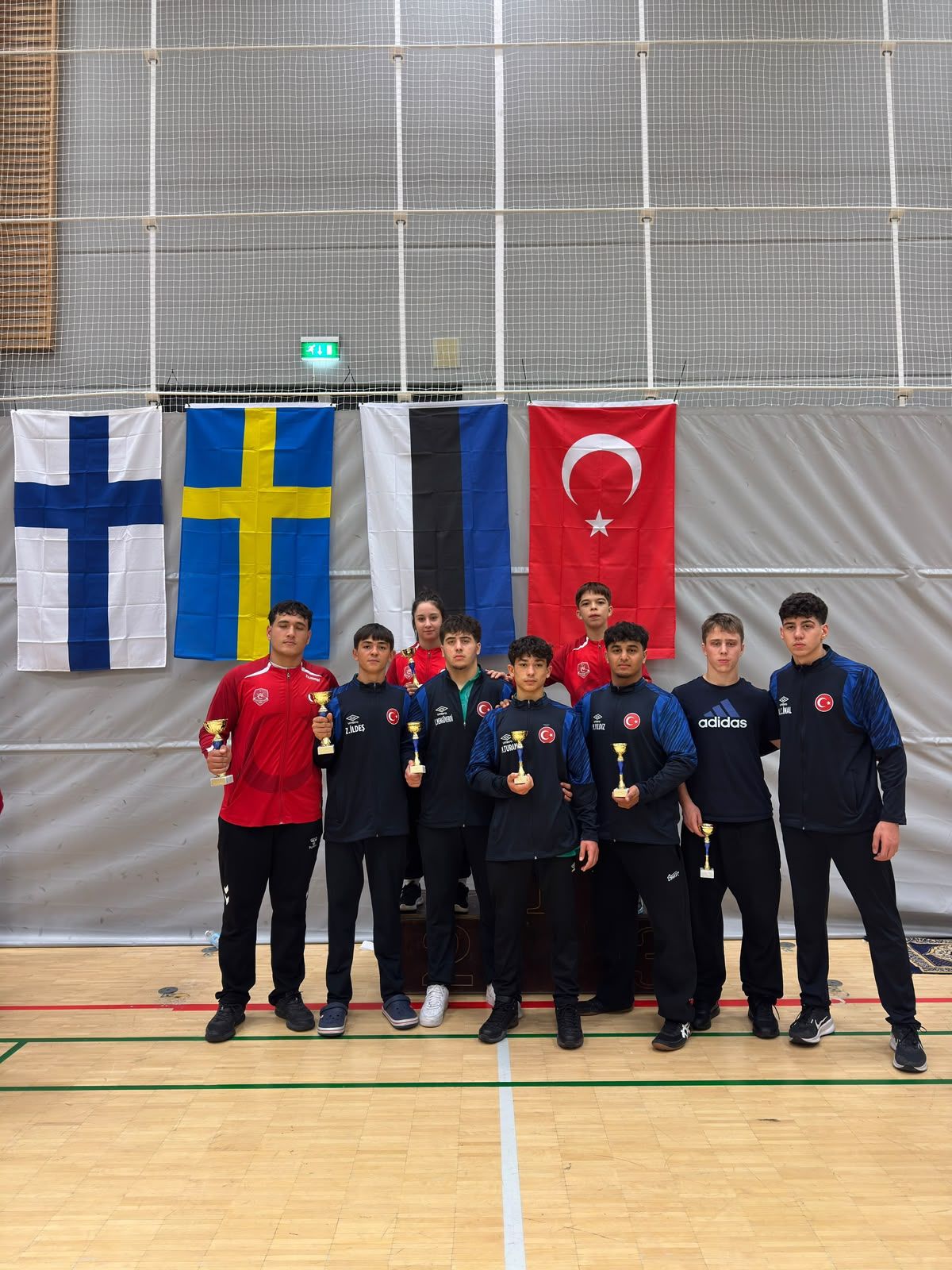 Finlandiya'nın Başkenti Helsinki'de Düzenlenen Uluslararası Nuorten Suomi Cup'ta Mindere Çıkan Manisa Büyükşehir Belediyesporlu Güreşçiler; 2 Altın Ve 6 Bronz Olmak Üzere Toplam 8 Madalya Kazanarak Şehre Büyük Bir Guru (3)