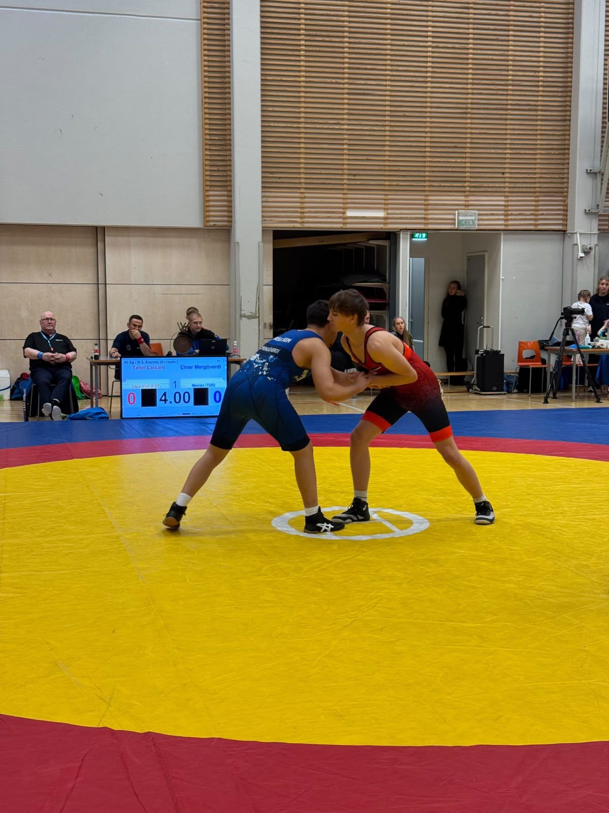 Finlandiya'nın Başkenti Helsinki'de Düzenlenen Uluslararası Nuorten Suomi Cup'ta Mindere Çıkan Manisa Büyükşehir Belediyesporlu Güreşçiler; 2 Altın Ve 6 Bronz Olmak Üzere Toplam 8 Madalya Kazanarak Şehre Büyük Bir Guru (4)