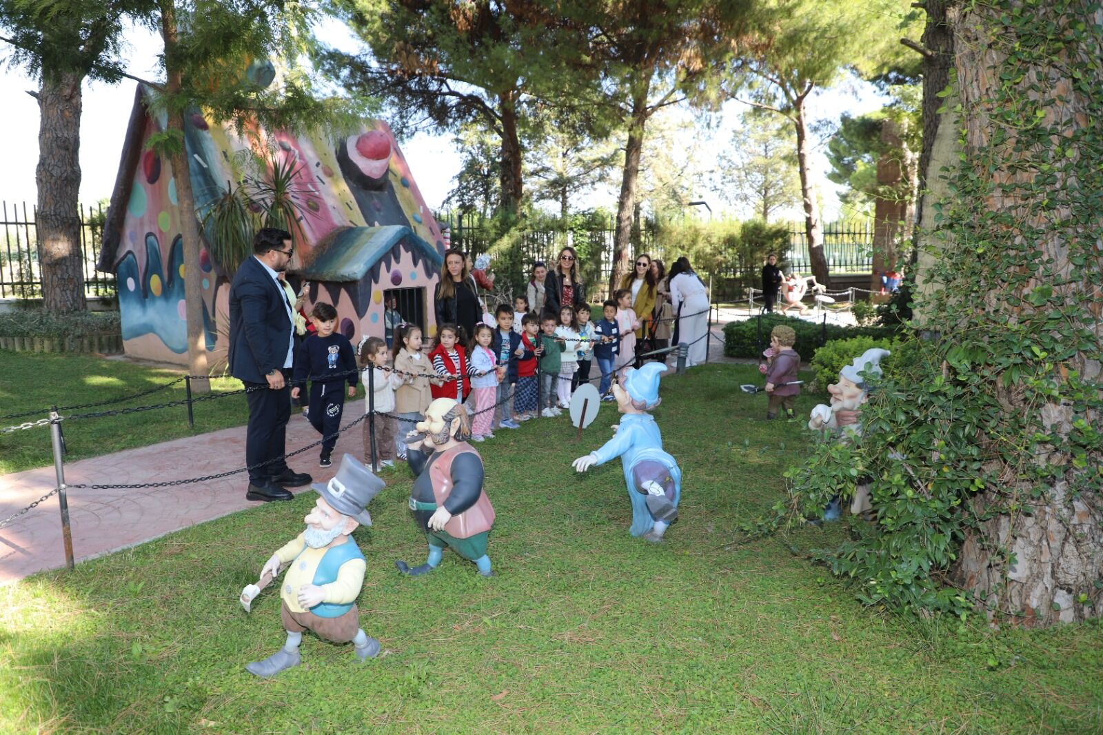 Gölmarmaralı Minikler Şehzadelerpark’ta Doyasıya Eğlendi (3)
