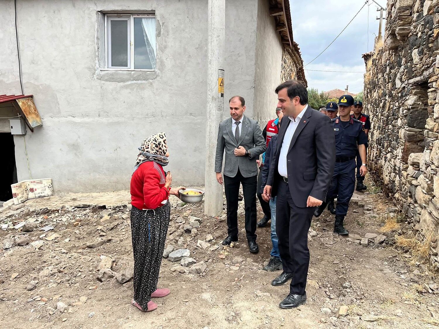 Kula Kaymakamı Altuntaş’tan Vefa Ziyareti (1)