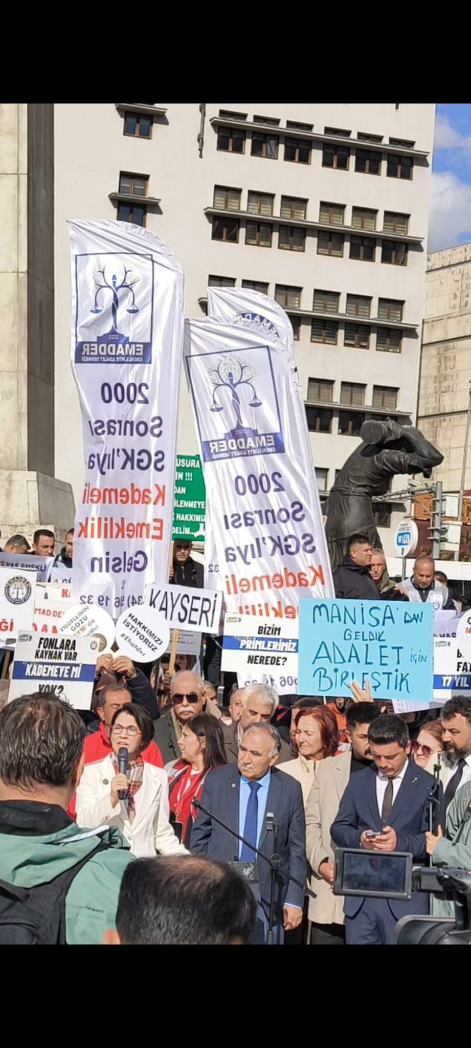 Manisa Emadder Ekibi Ankara’da Kademeli Emeklilik İçin Buluştu (3)