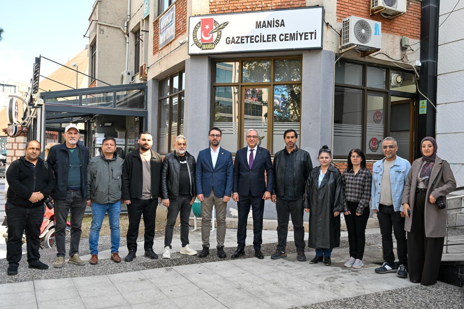 Manisa Emniyet Müdürü Karayel’den Gazeteciler Cemiyeti’ne Ziyaret (1)