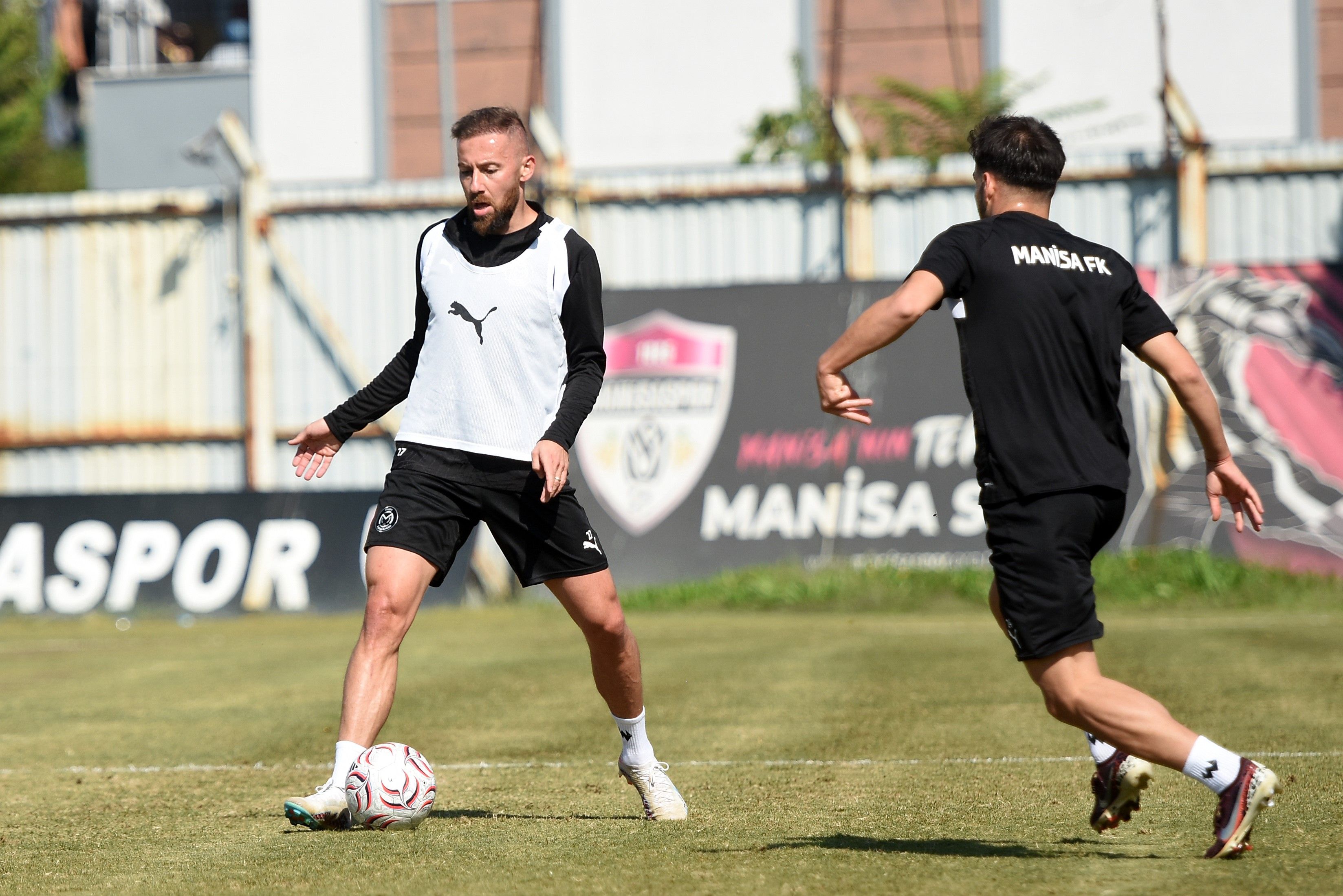 Manisa Fk'da Mardin Mesaisi Başladı (2)