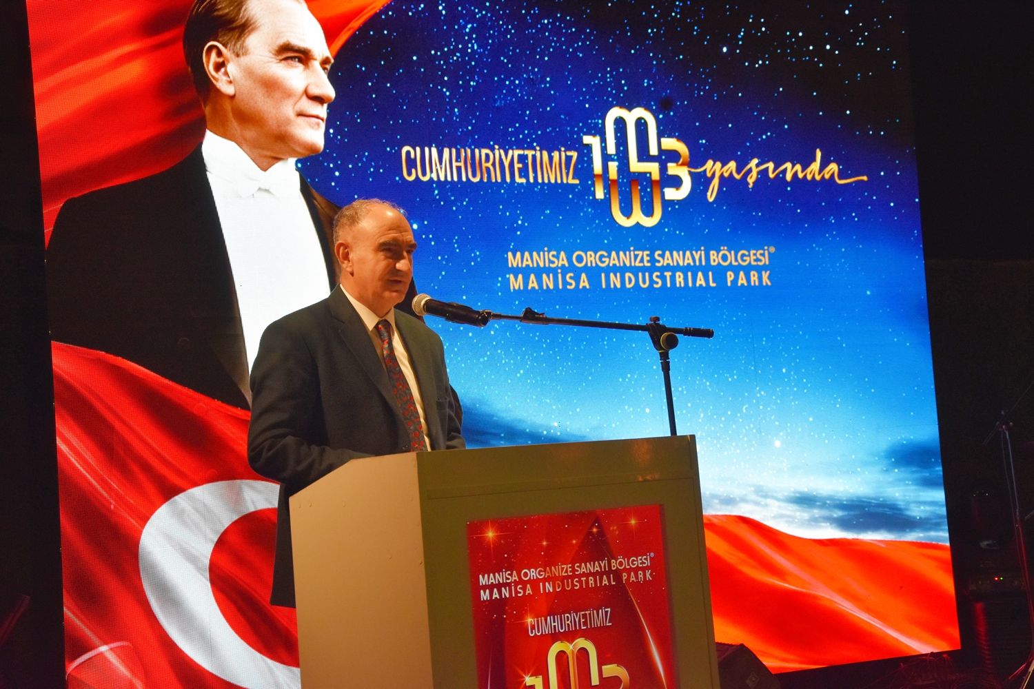 Manisa Osb’de Cumhuriyet Coşkusu! Hakan Aysev Sahne Aldı (6)