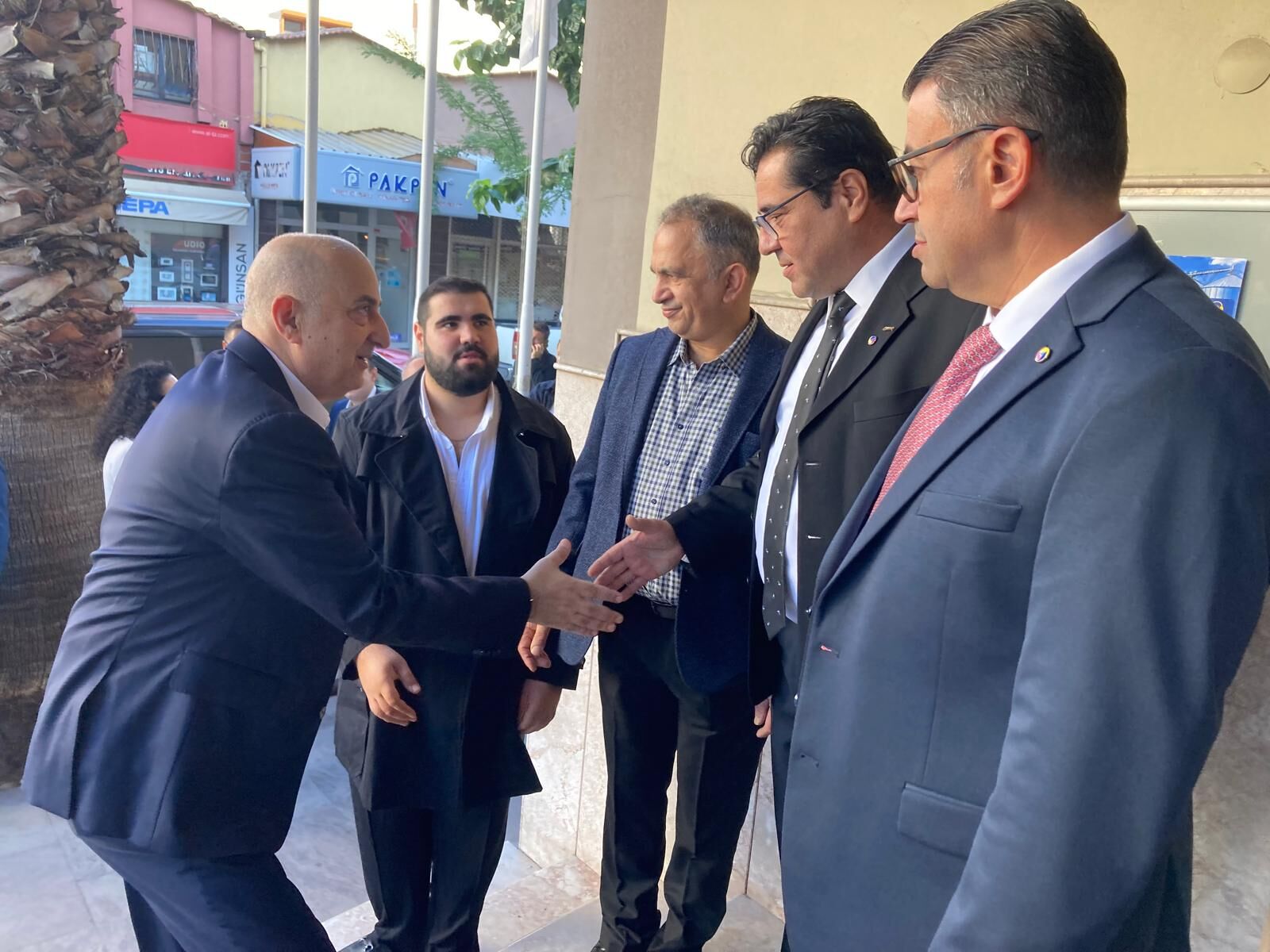 Manisa Ticaret Borsası’nda Seçim Heyecanı Özkasap Ve Seyyar Yarışıyor (1)