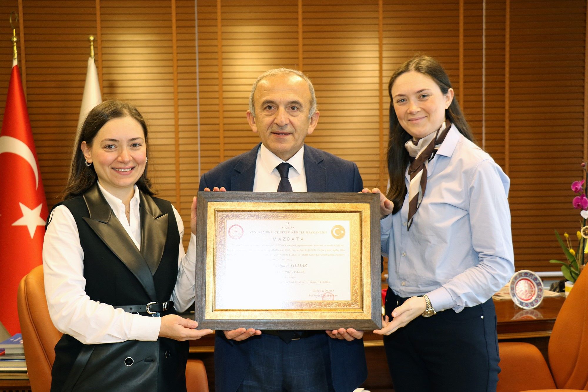 Manisa Tso Başkanı Yılmaz Mazbatasını Aldı (2)