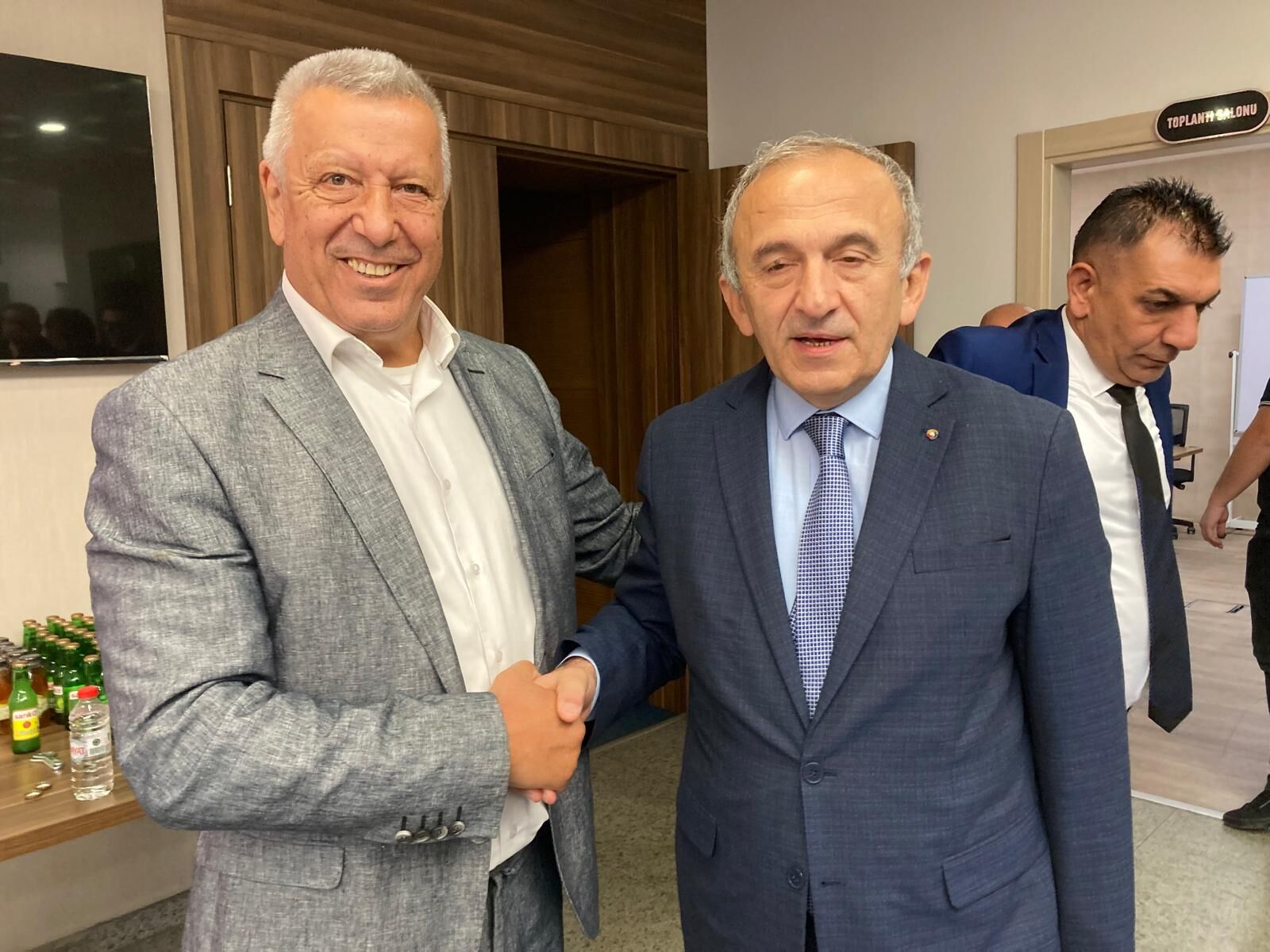 Manisa Tso’da Başkanlık Seçimi Heyecanı Yılmaz Ve Esendağ Yarışıyor (4)