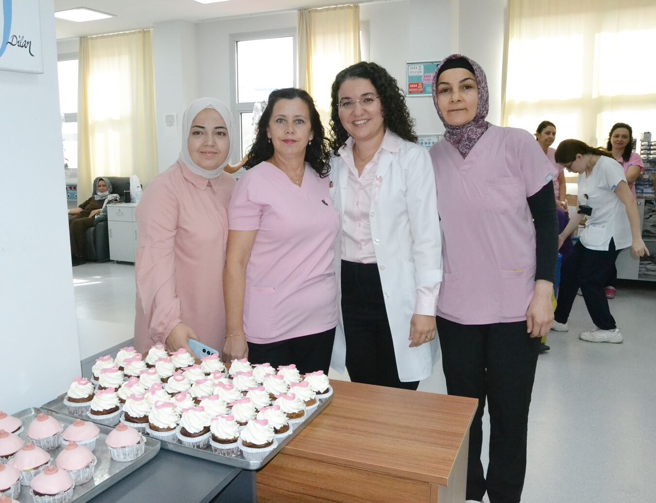 Manisa’da Kanser Hastalarına Müzikle Moral Verdiler (8)