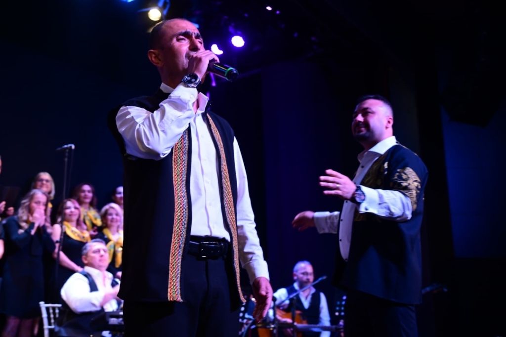 # Manisa’da Neşet Ertaş Türkülerle Anıldı (1)