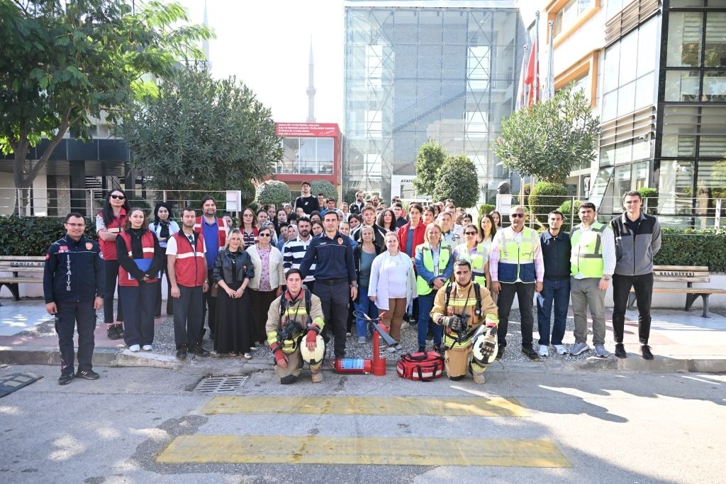 Manisa'da Personele Iş Sağlığı Ve Güvenliği Eğitimi (4)