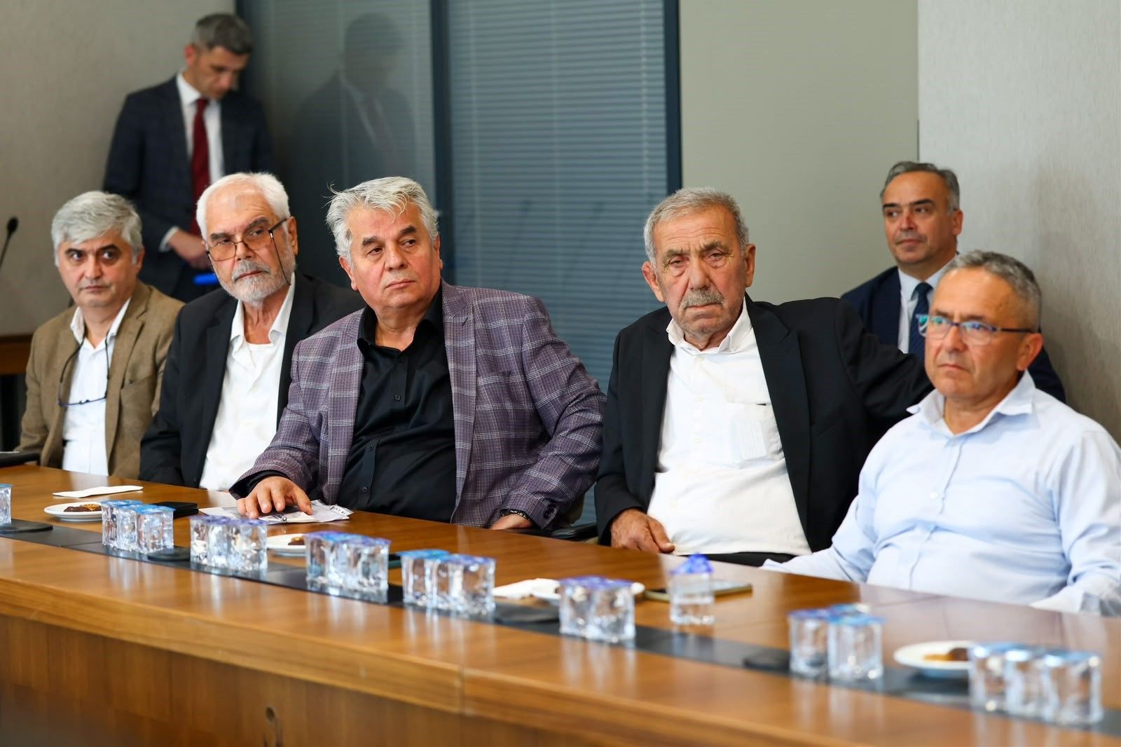 Manisa'da Üreticiye Büyük Destek Tam 144 Adet (2)