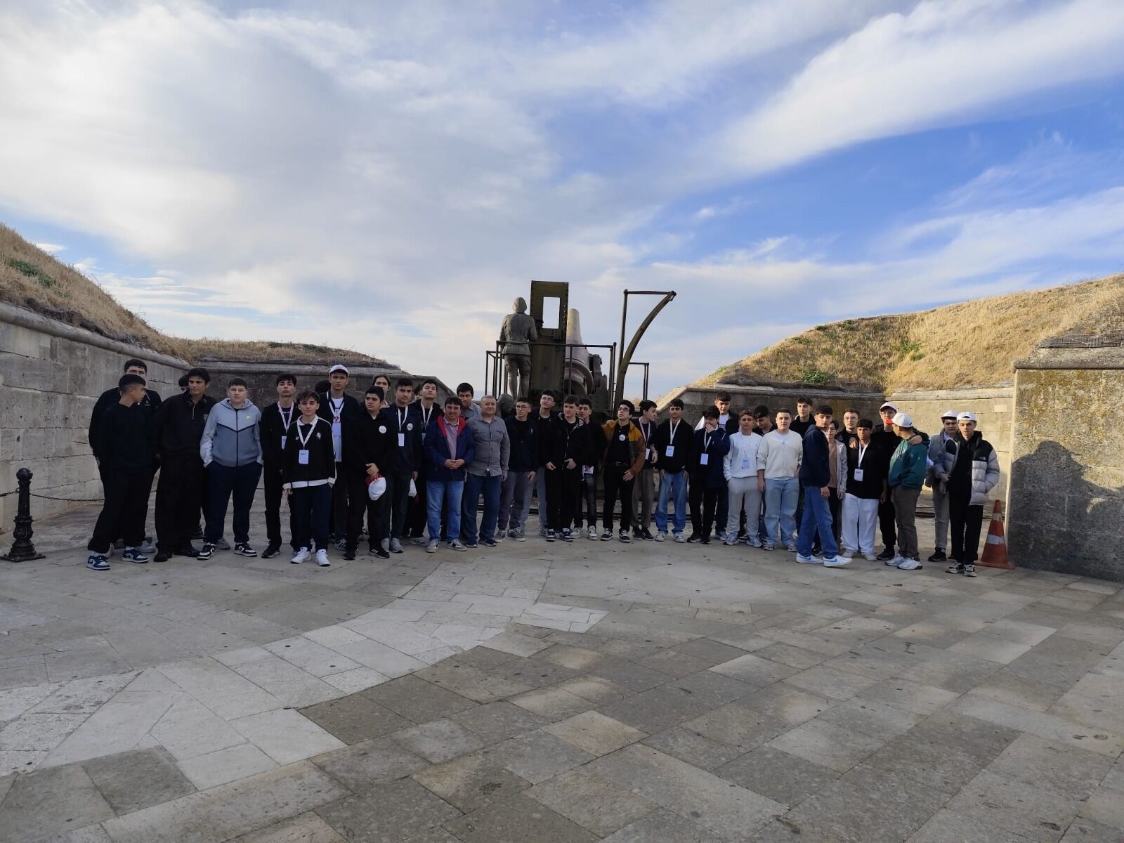 Manisalı Öğrenciler Çanakkale Tarihini Yerinde Öğrendi (4)