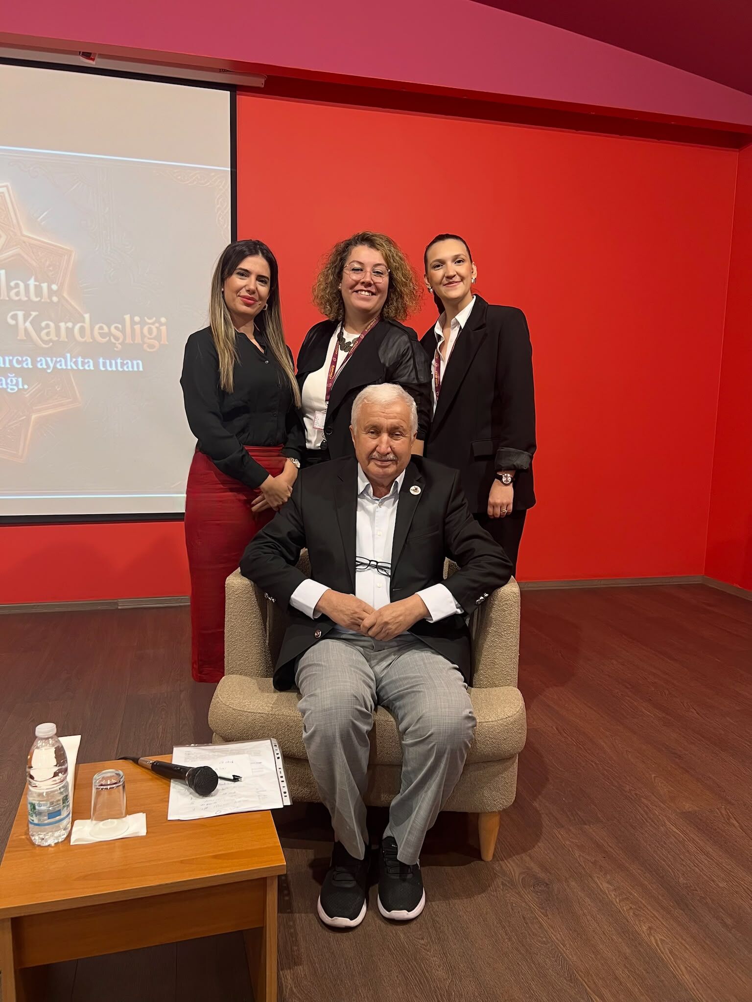 Manisa’nın Yılın Ahisi Mehmet Akgül, Tecrübelerini Öğrencilerle Paylaştı (3)