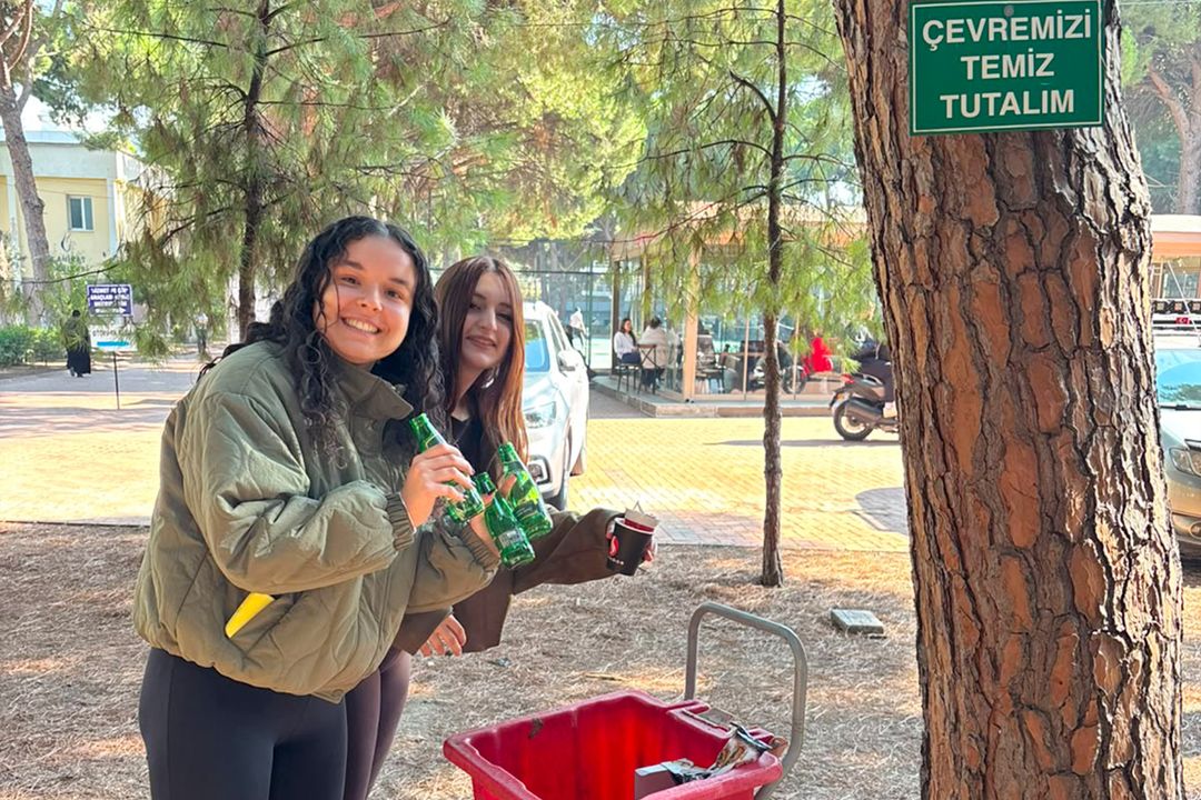 Mcbü’de Yeşil Kampüs Için Atık Toplama Etkinliği! (2)