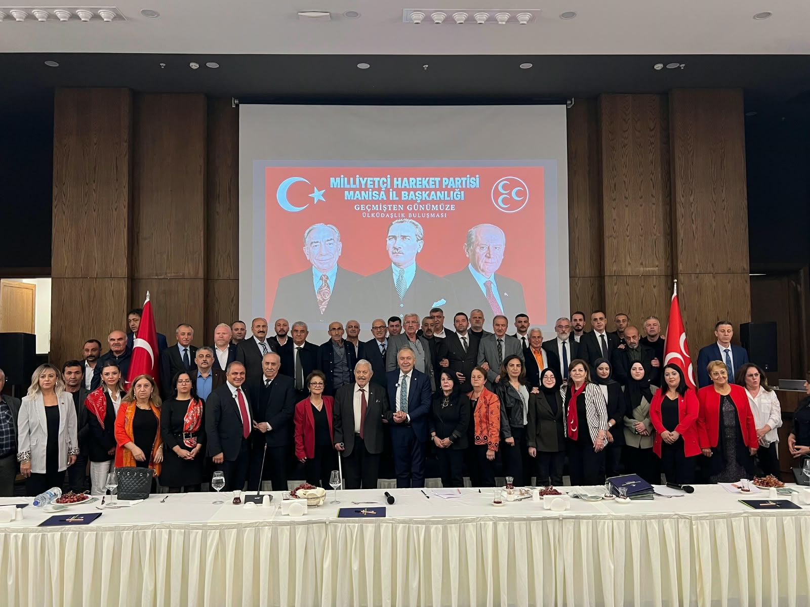 Mhp Manisa’da Bir Ilk Geçmişten Bugüne Teşkilat Aynı Sofrada Buluştu (1)