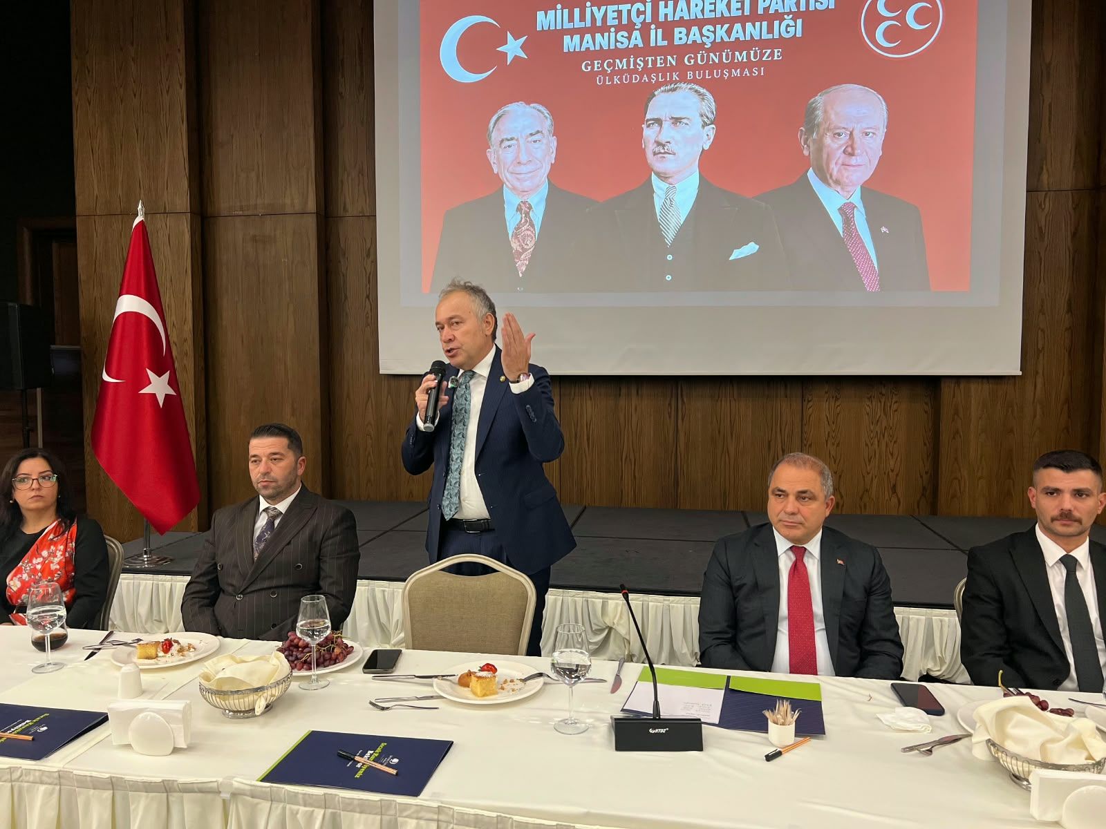 Mhp Manisa’da Bir Ilk Geçmişten Bugüne Teşkilat Aynı Sofrada Buluştu (5)