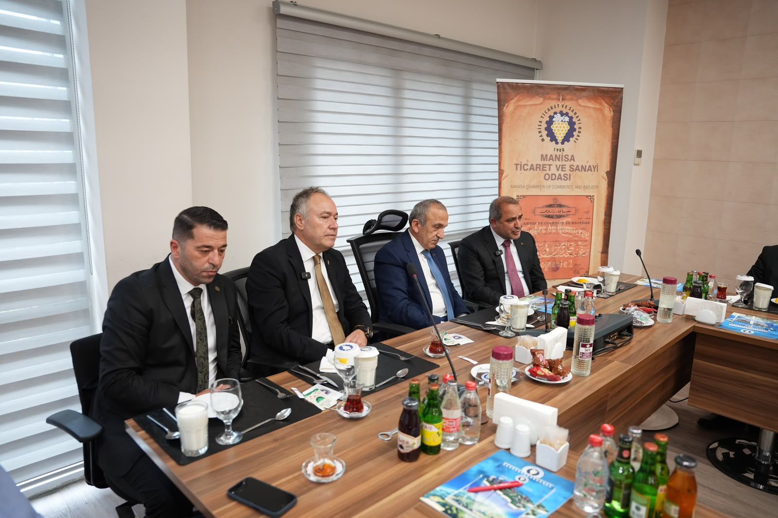 Mhp Manisa’dan Mehmet Yılmaz’a Hayırlı Olsun Ziyareti (4)