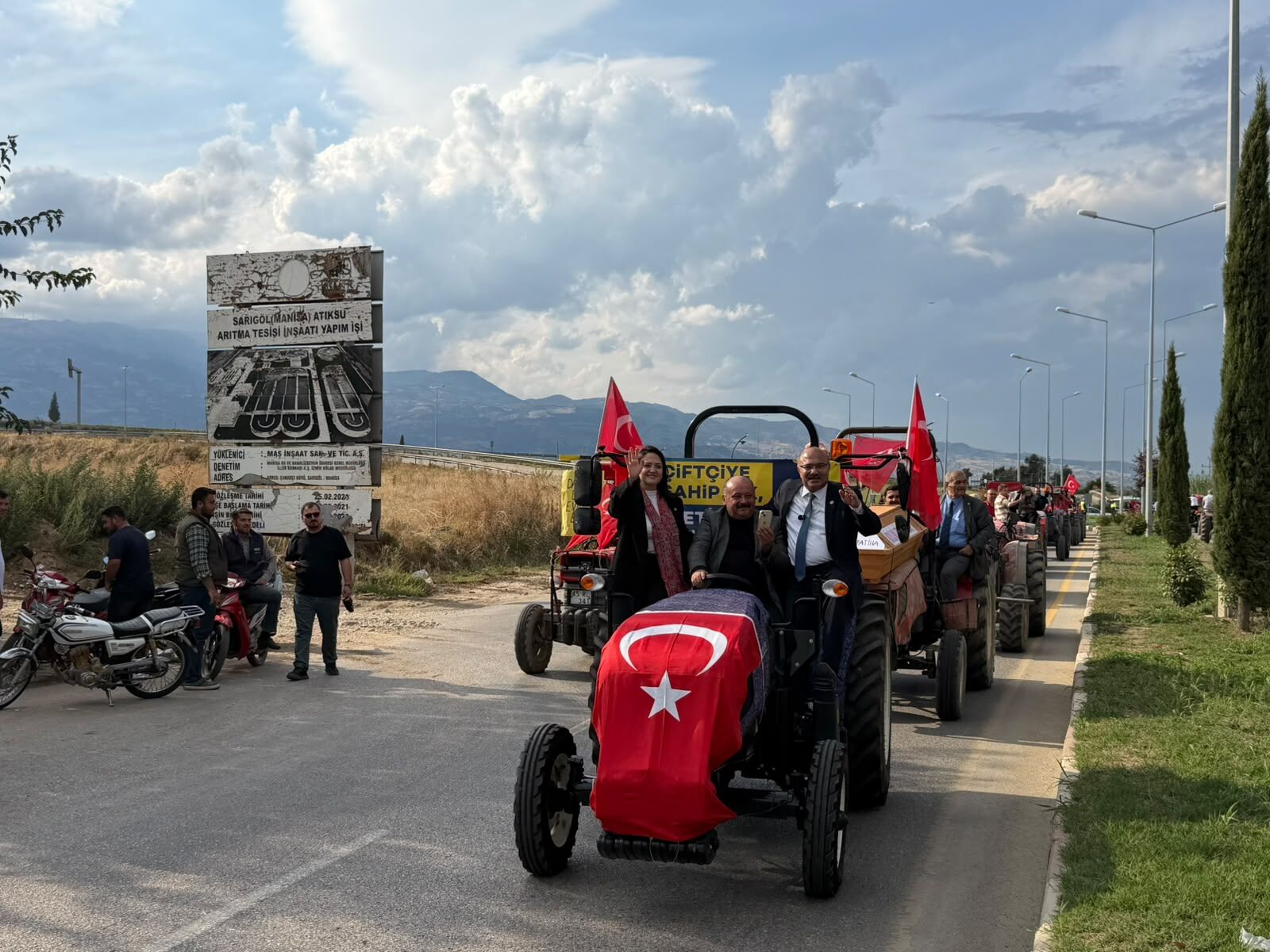 Sarıgöl'de Traktör Konvoyu (12)